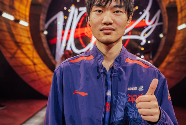 Faker重要时刻锐不可当，阿森纳带队取胜！(锐不可当套装效果)