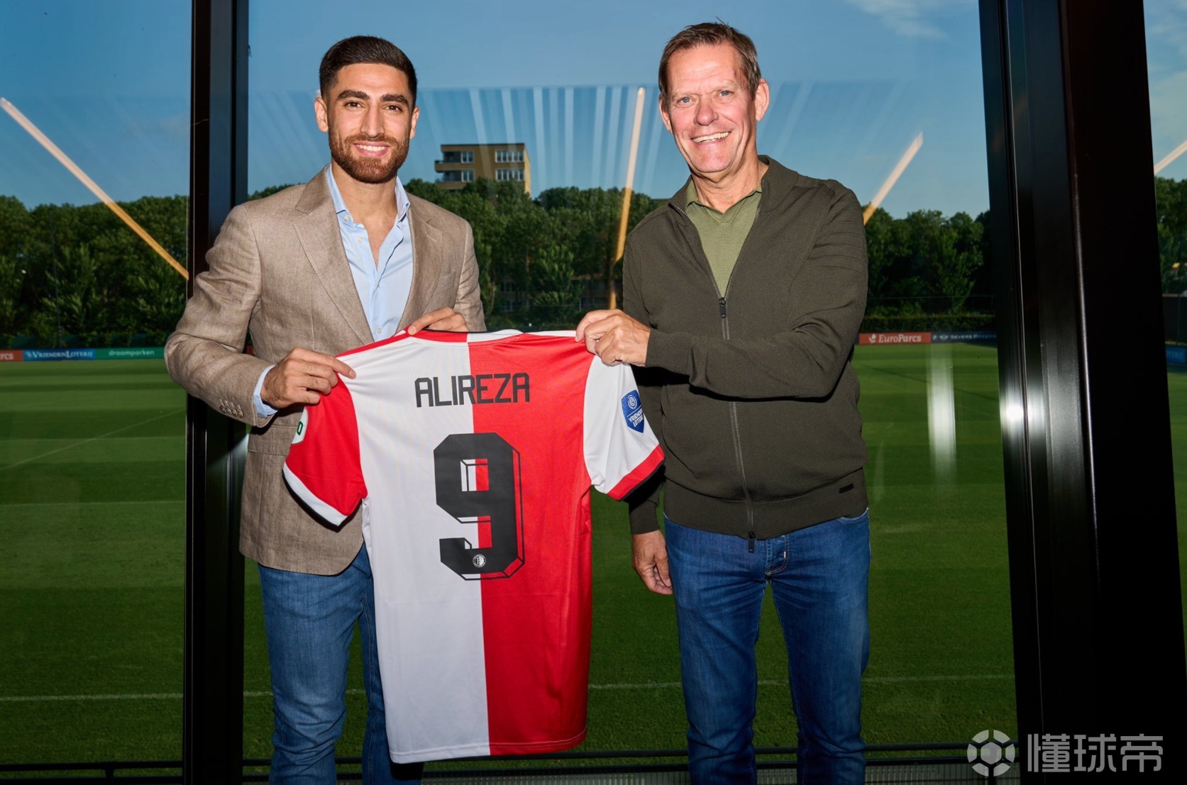 关于足总杯关键时刻走向成谜，费耶诺德官宣签约，引发热议，训练强度明显提升的信息