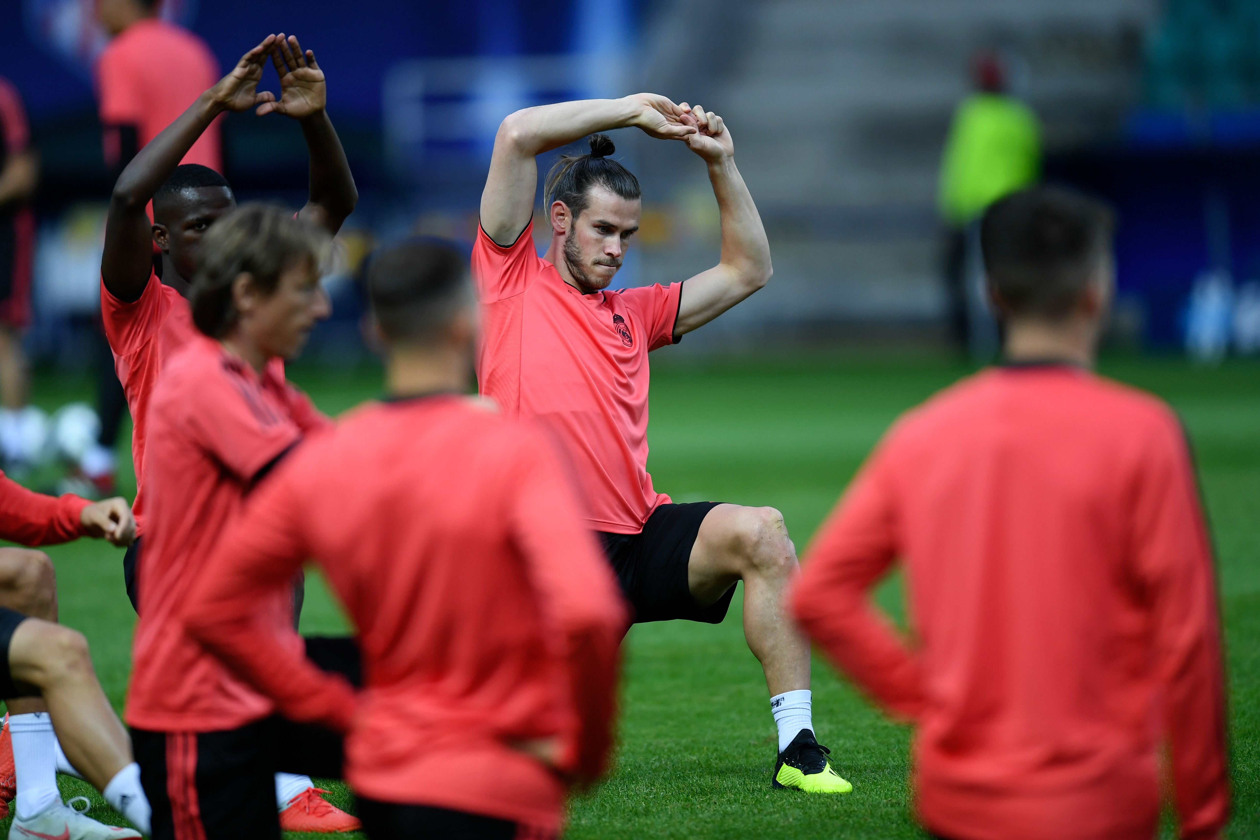  今晨山东男篮备战欧超杯，门线救险细节曝光，话题不断，团队化学反应显著