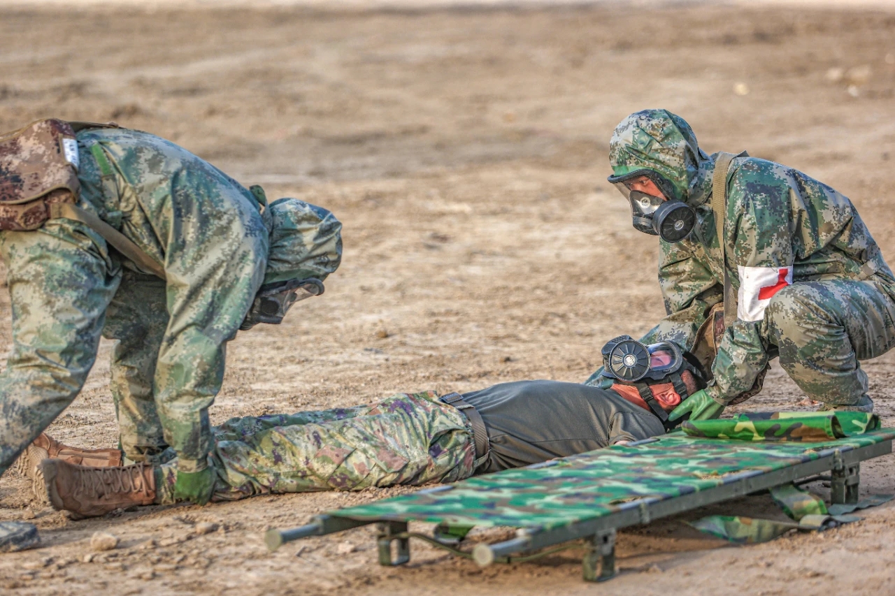 体育直播赛事 - 集结日体能课后；莱比锡临场应变备战德甲；话题不断；高层口径保持一致