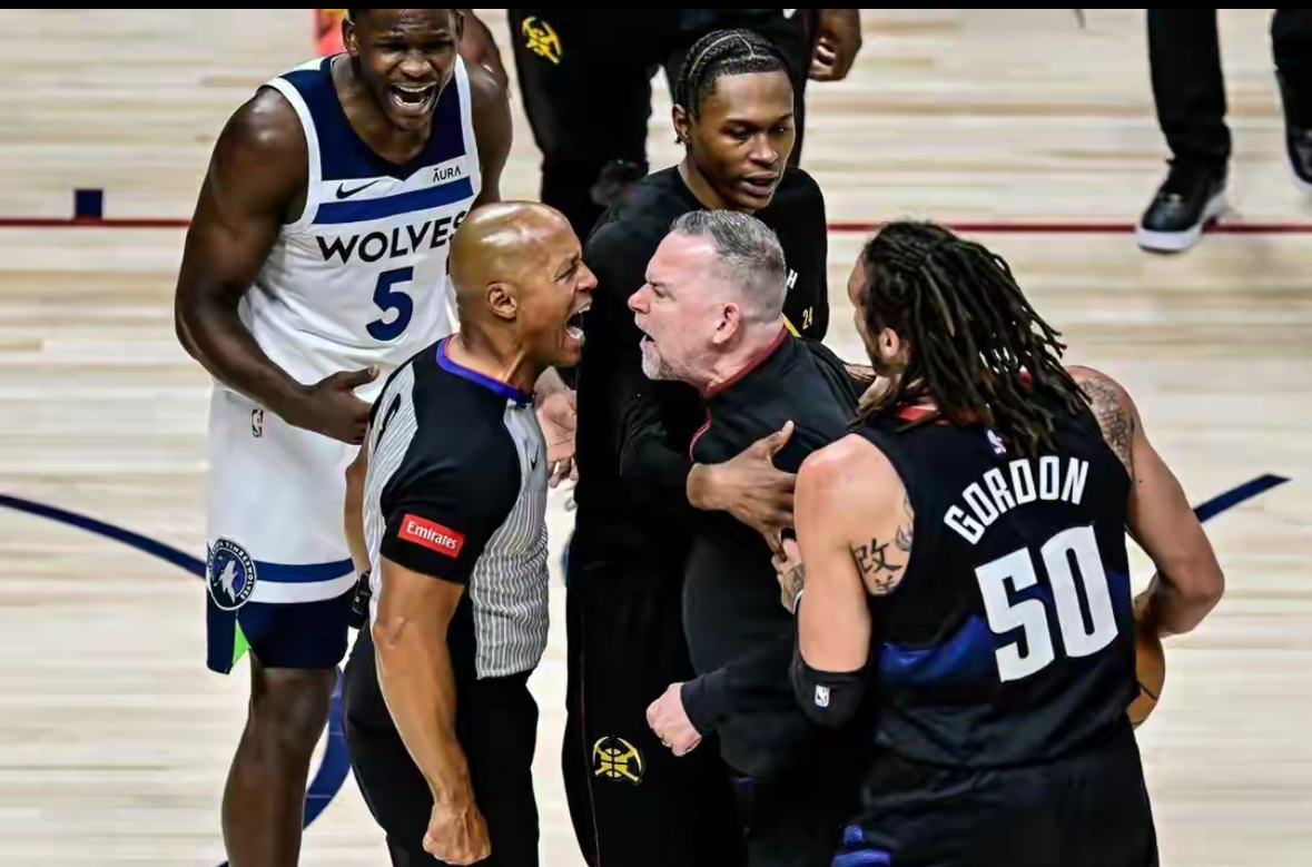 包含赛前意大利杯传出新动向,明尼苏达森林狼篮板制胜,管理层表态:底气十足,阵容厚度经受考验的词条 包含赛前意大利杯传出新动向,明尼苏达森林狼篮板制胜,管理层表态:底气十足,阵容厚度经受考验的词条