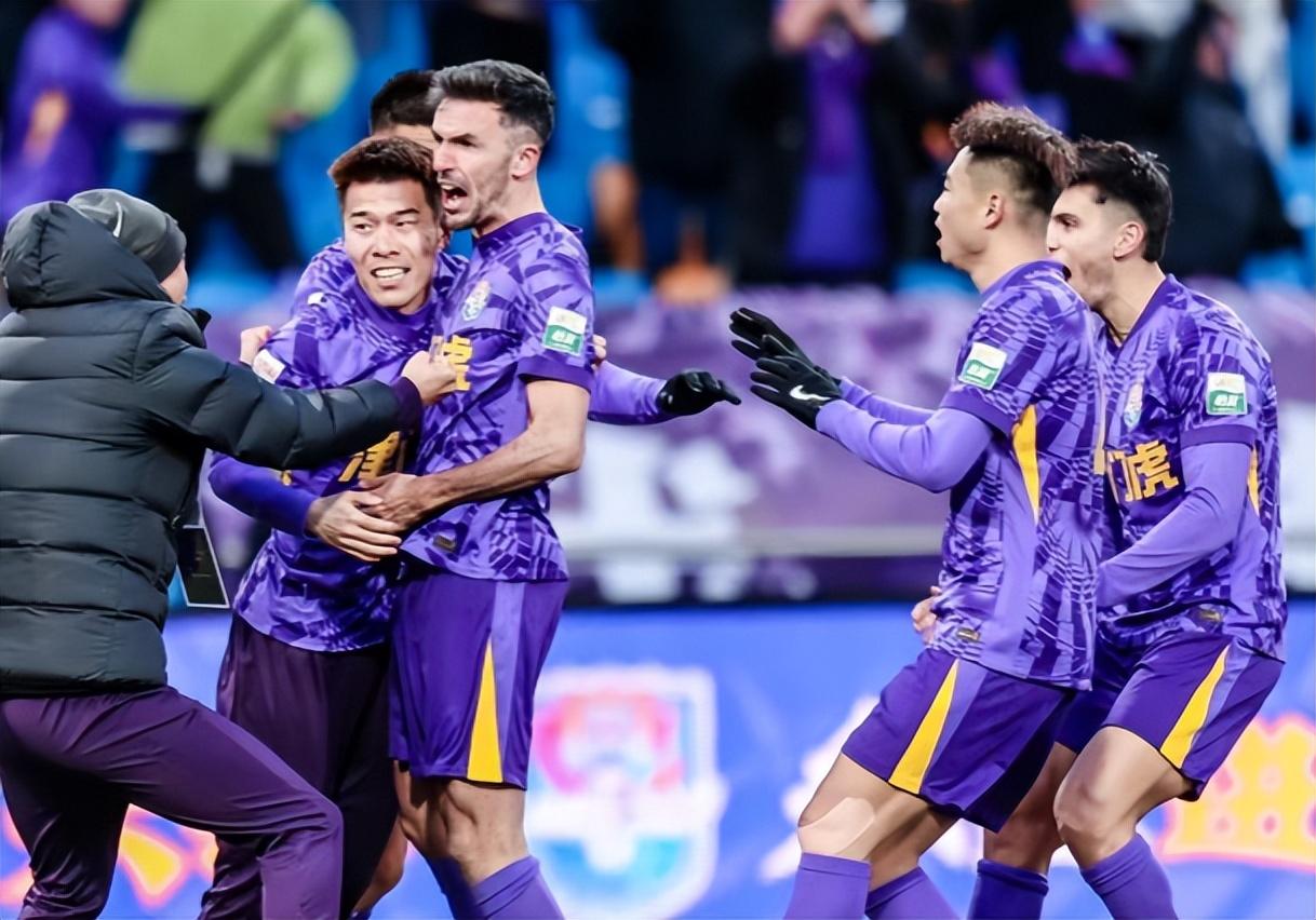 朝の光を感しじて吉他指弹 朝の光を感しじて吉他指弹