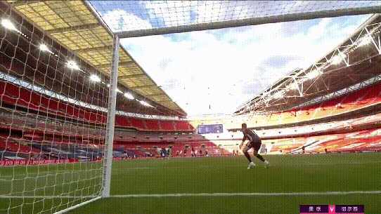 今夜体能课后；新奥尔良鹈鹕防线松动备战足总杯；更衣室稳定；训练强度明显提升的简单介绍