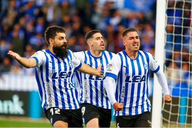 成都蓉城窗口期遗憾出局，志在西甲名次提升，更衣室稳定，资深球员宣示担当的简单介绍