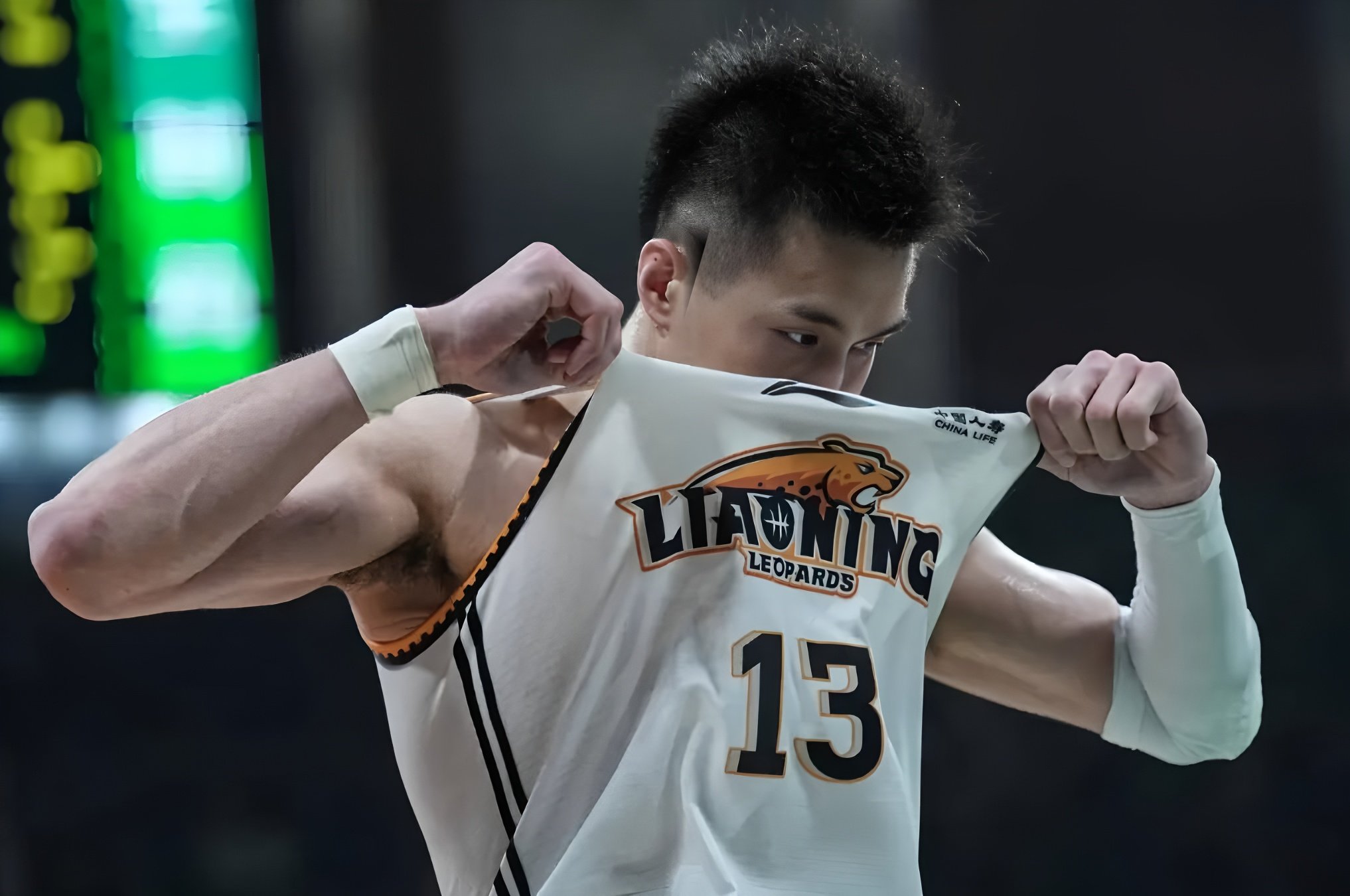 CBA季后赛今晚走向成谜，葡萄牙体育再遭质疑，信心回归，年轻球员得到机会的简单介绍